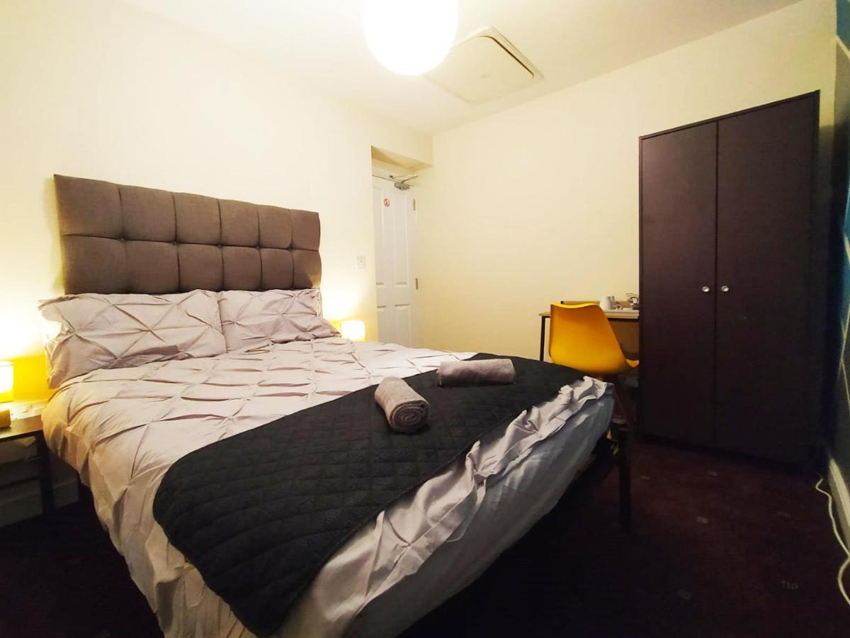 Bankwell Guest House Манчестър Екстериор снимка