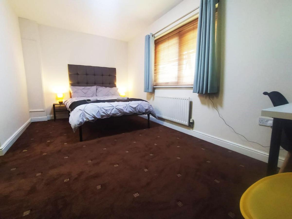 Bankwell Guest House Манчестър Екстериор снимка