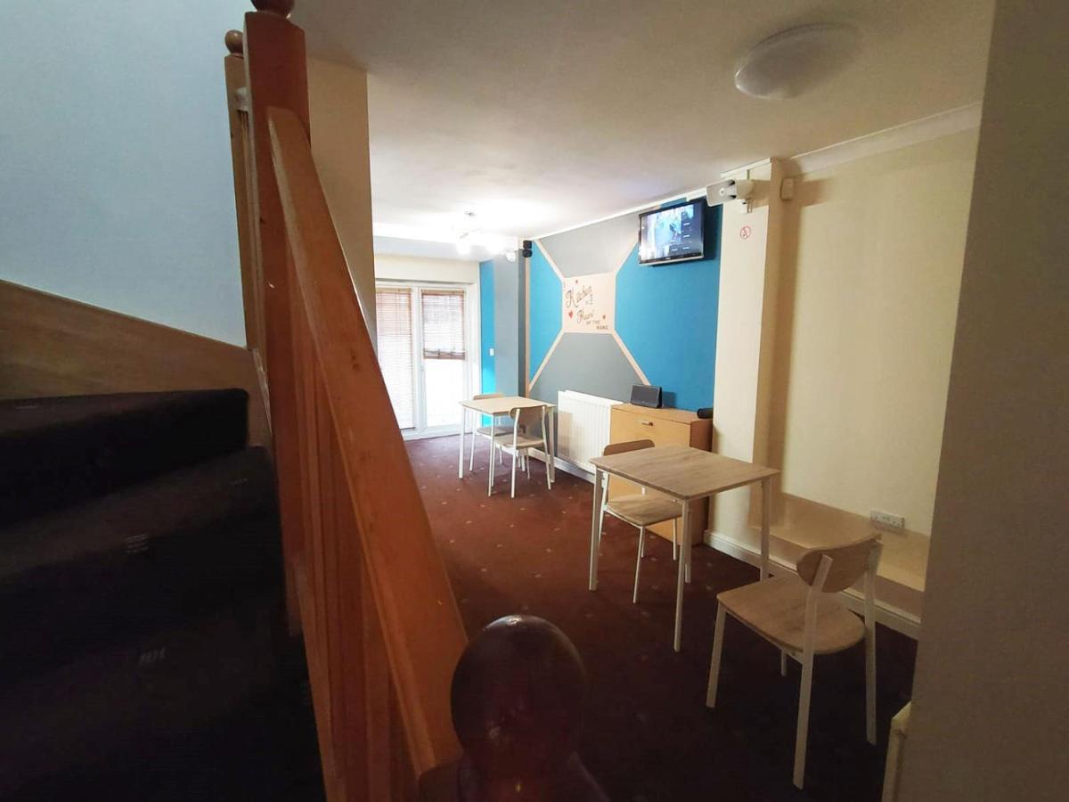 Bankwell Guest House Манчестър Екстериор снимка