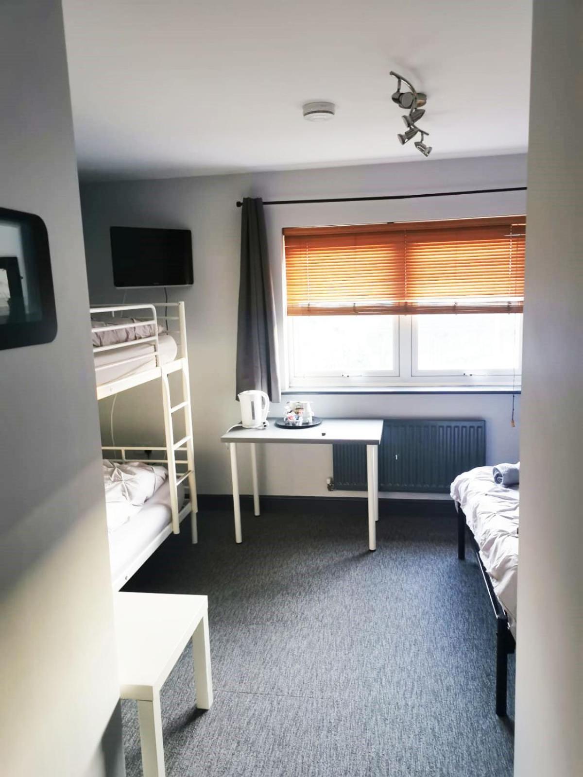 Bankwell Guest House Манчестър Стая снимка